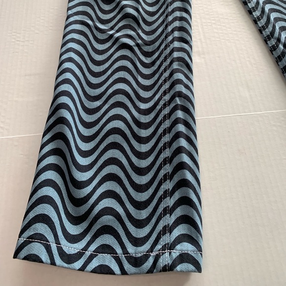 NWT Psychedelic Black & Blue Ragged Jeans Urban Outfitters Size 26 - Picture 3 of 15